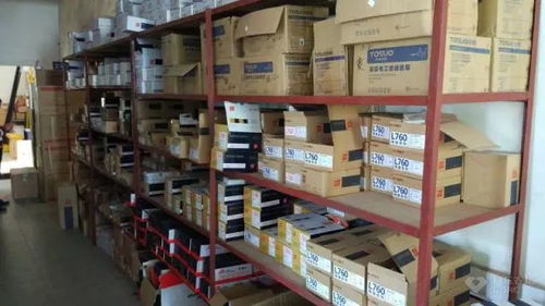 英信五金 專注高端零售，品質與服務的雙重承諾